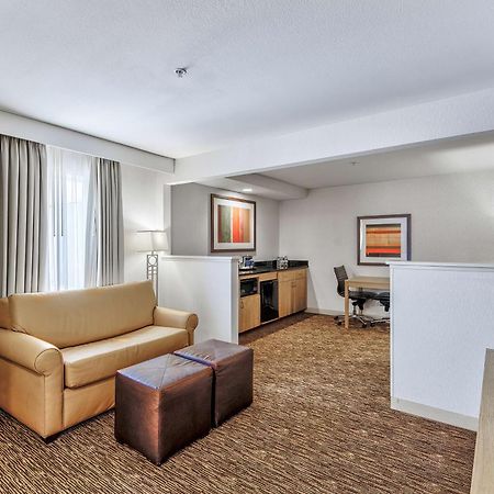 Doubletree By Hilton Ванкувер Екстер'єр фото